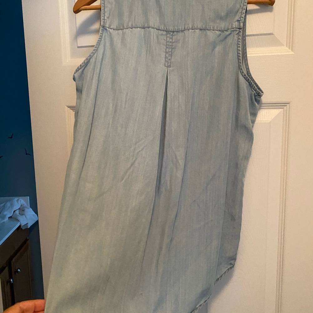 Velvet Heart Sky Blue Sleeveless Top - Picture 8 of 10
